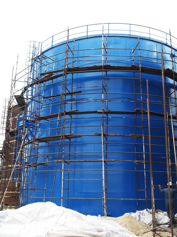 Scaffolding access erected around an industrial storage tank